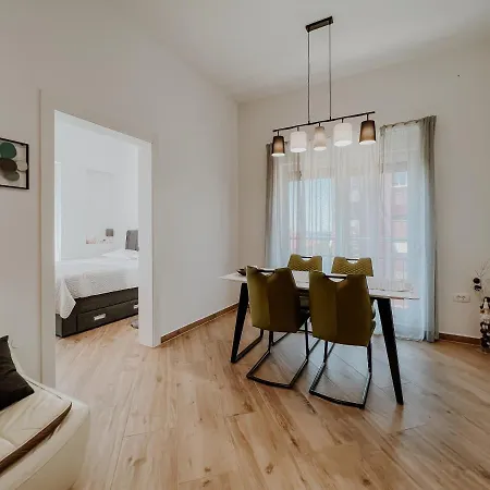 Papedoni Apartment *